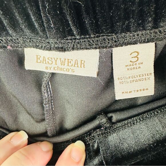 Chicos Easy Wear Black Velvet Pull On Pants Size 3 16 - Picture 3 of 4